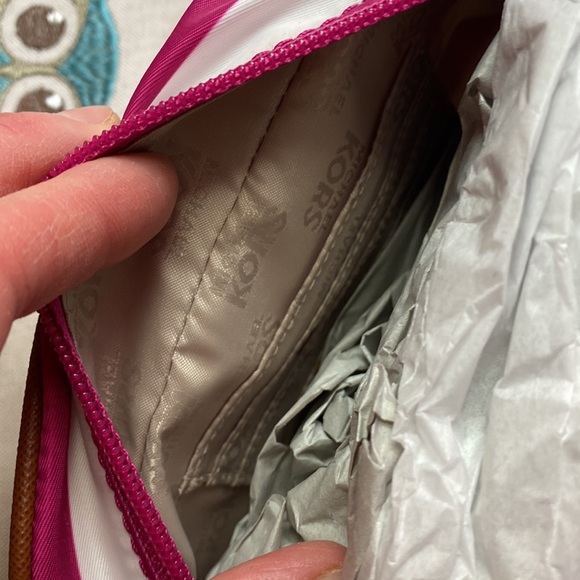 Michael lots abbey lg travel pouch - Picture 4 of 5